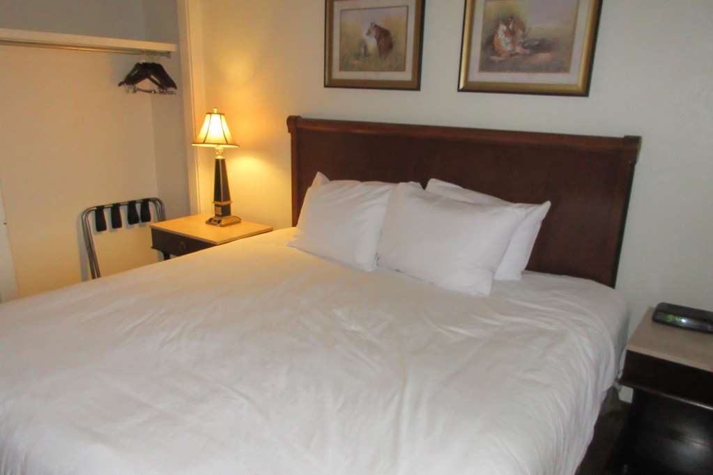 Oyo Townhouse Owensboro West酒店 客房 照片